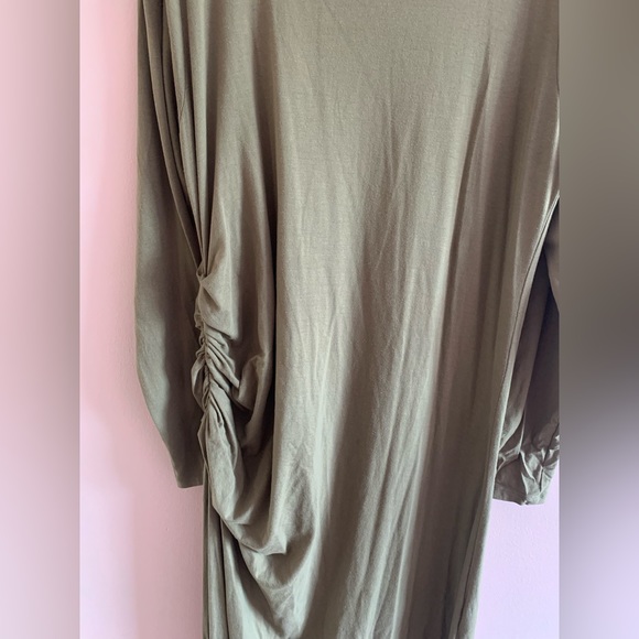 Long sleeve maternity maxi dress - Picture 2 of 4